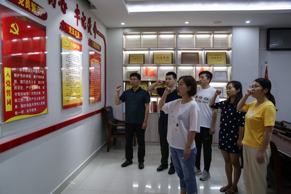 IMG_7529.JPG IMG_7529.JPG